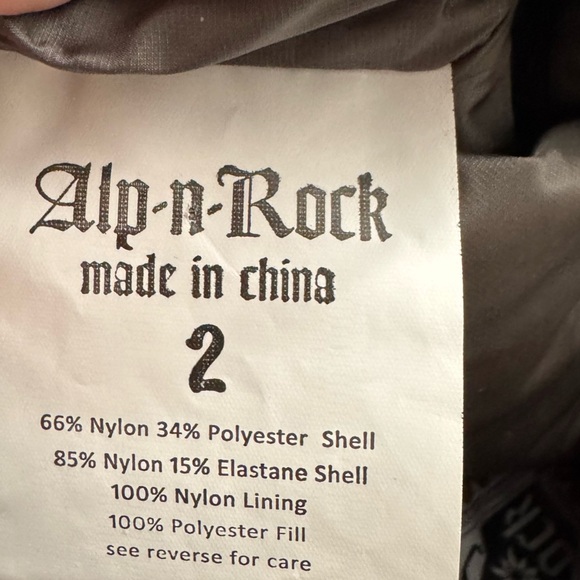 Alp-N-Rock Quilted Puffer Shorts Size 2 NWOT - Picture 11 of 16